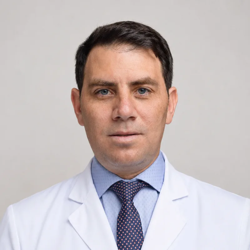 Dr. Gonzalo Lamas
